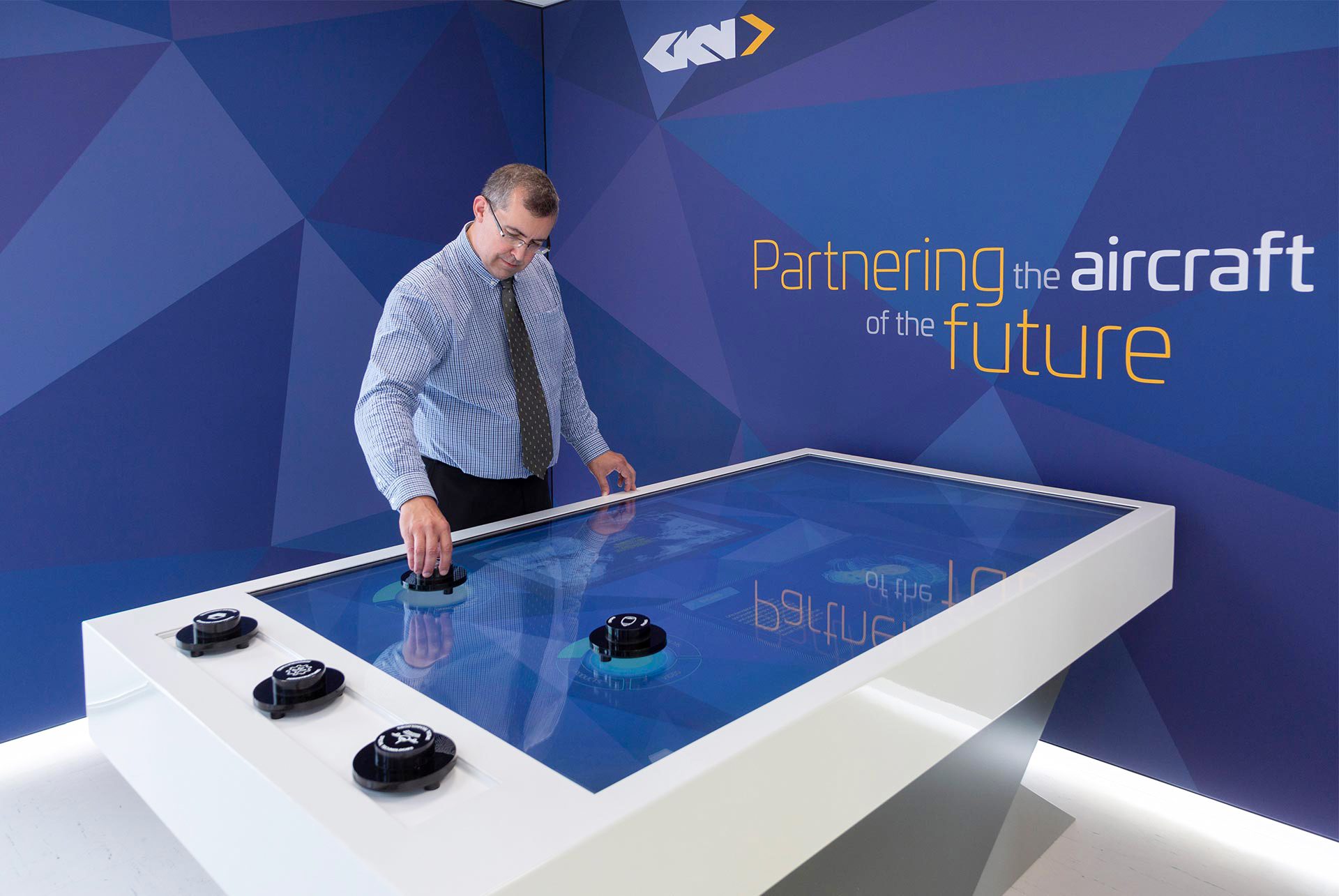 Ouno tangible object touch table for GKN