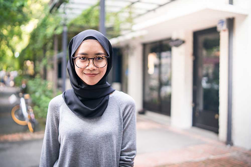 6-portrait-of-a-confident-muslim-girl-iStock-956842252