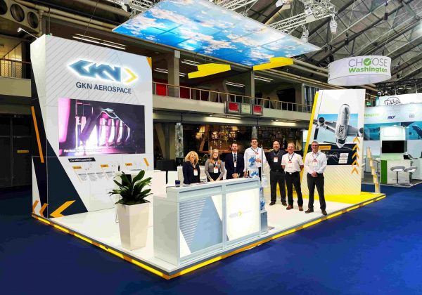 Custom-stand-build_03